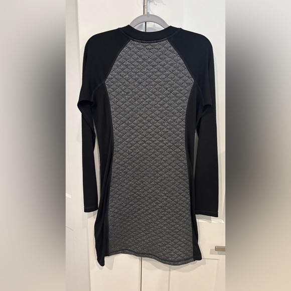 Smartwool Women's Long Sleeve Quilted Panel Dress. Size S - Picture 6 of 6